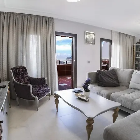 El Paso By Tenerife & Sales * Playa de las Americas (Tenerife)